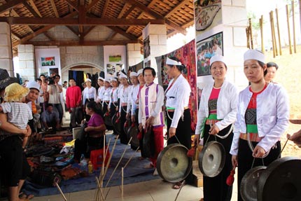 ផ្សារតំបន់ព្រៃភ្នំ​នៅហាណូយ